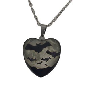 Spooky Lovers Bat Heart Necklace goth gothic new